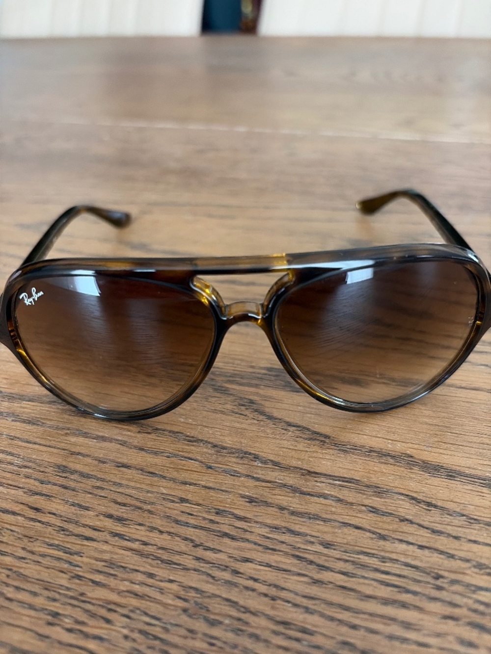 Ray-Bans Cats 5000 Classic Sungalsses